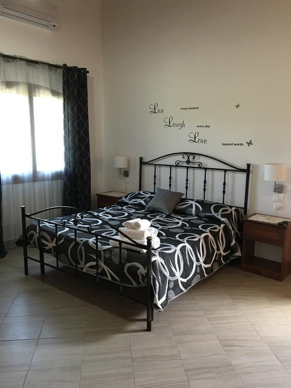 Casale Del Golfo Guest House Castellammare del Golfo Bagian luar foto